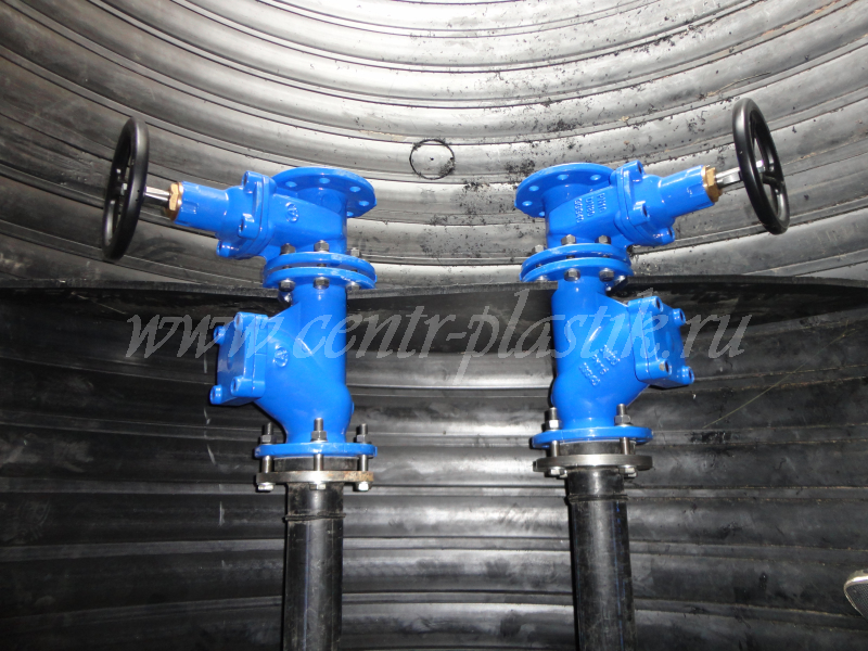 Монтаж задвижек и обратных клапанов на напорном трубопроводе КНС