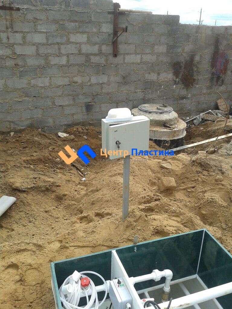 Установка шкафа управления и аварийной сигнализации