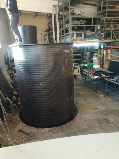 Пластиковый колодец для фекальных стоков Ø 2000 Н 2500