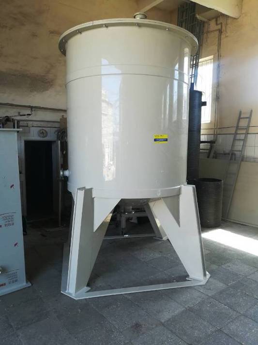 Полипропиленовые бункеры с коническим дном, PP-H, 8—16 м³