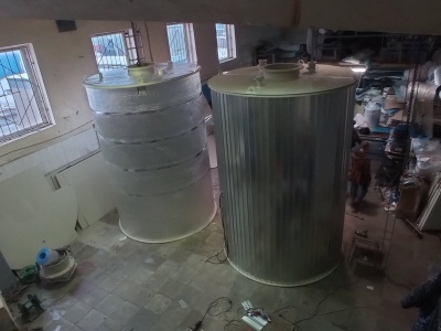 Полипропиленовые емкости на 15 м³ Ø 2400 Н 3500 с утеплителем и греющим кабелем и облицовкой