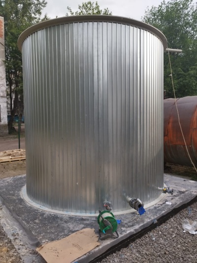 Полипропиленовая емкость на 50 м³ с утеплением и облицовкой для ГВС