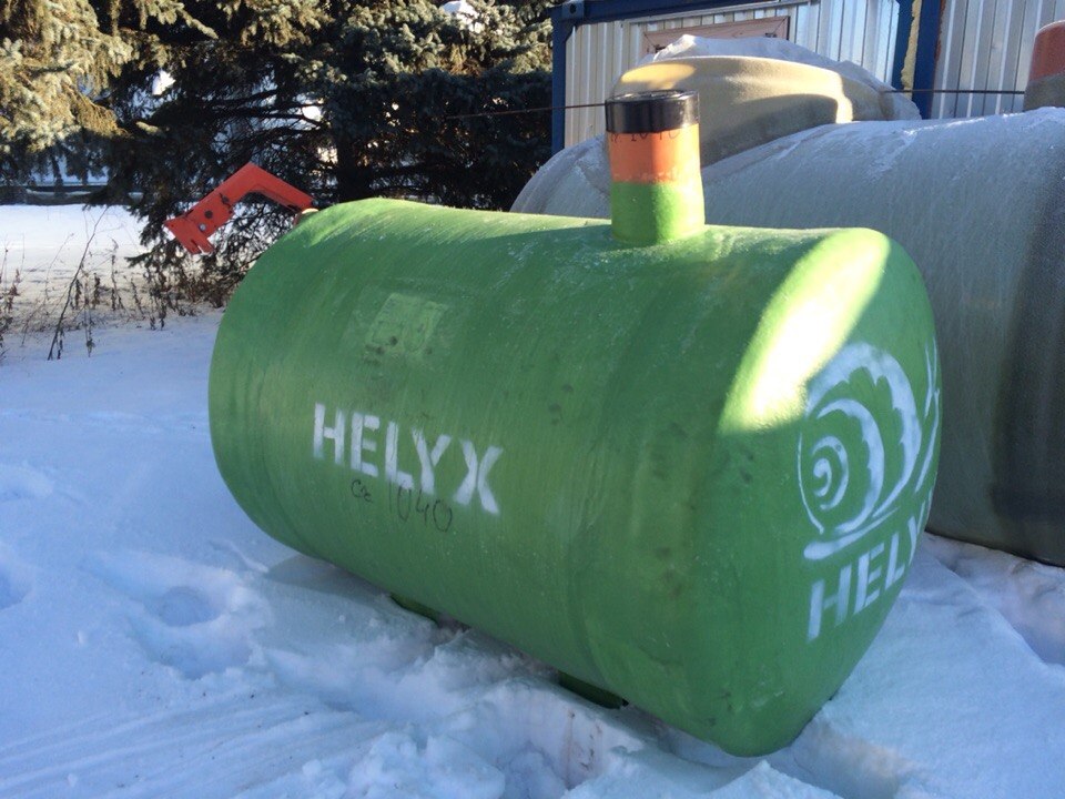 Стеклопластиковый септик на 2 м³ Ø 1100 L 1910 для фекальных стоков