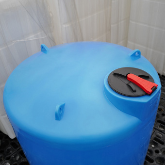 Емкость для КАС TRN 6000 л с откидной крышкой красная