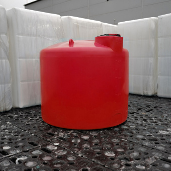 Емкость для КАС TRN 5000 л с откидной крышкой красная