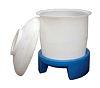 Пластиковый бак 660 л с подставкой (660ГП)