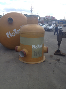 Стеклопластиковый распределительный колодец для ливневой канализации на 40 л