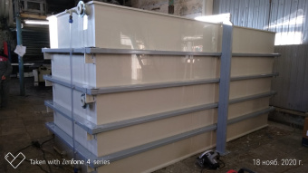 Полипропиленовая емкость на 12 м³ в металлооплетке для питьевой воды 