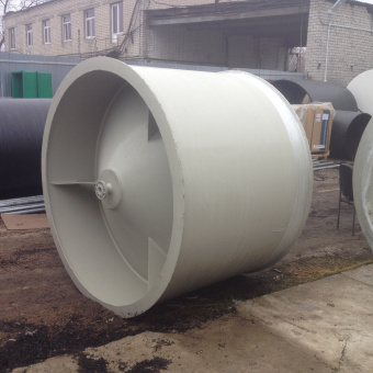 Полипропиленовый бункер с коническим дном на 5 м³ Ø 2000 Н 1600 на пластиковых ногах