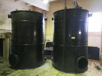 Полиэтиленовая емкость на 17 м³ Ø 2400 Н 3700 для щелочного раствора