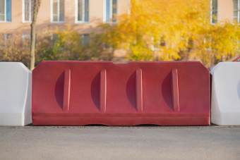 Блок дорожный разделительный высотой 800 и длиной 2000 мм (РДБ800-2)