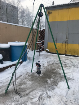 Лебедка для подъема погружного насоса
