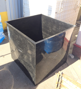 Полиэтиленовая вставка в бетонную ванну 1500х1500х1500 для гальваники