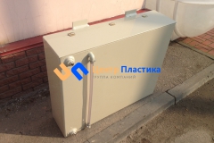 Фото №3. Бак из ПП на 250 литров с уровнемером для питьевой воды. (Вид 3)