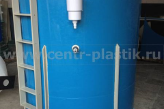 Фото 1. Бассейн из ПП диаметром 2 м и высотой 2 м с лестницей