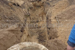 Фото 25. Траншея для прокладки трубы от поворотного колодца до сбросового колодца