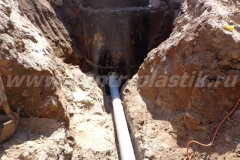 Фото №19 Монтаж подводящей трубы от дома до КНС