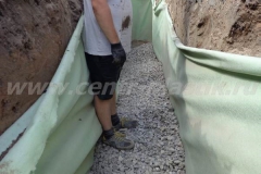 Фото №66 Засыпка щебеночного слоя в поле фильтрации