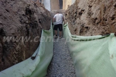 Фото №67 Засыпка щебеночного слоя в поле фильтрации